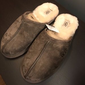 Ugg slippers